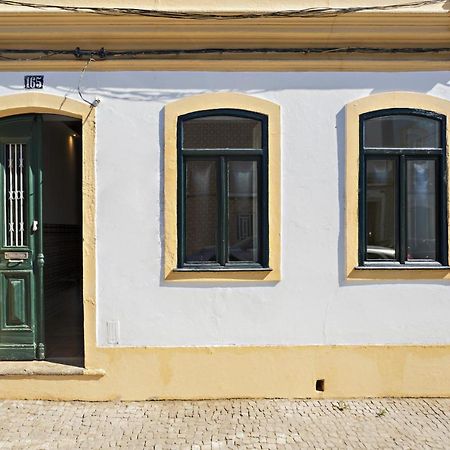 Casa Lopes, Moradia Tradicional para Férias no Centro Histórico de Tavira Extérieur photo